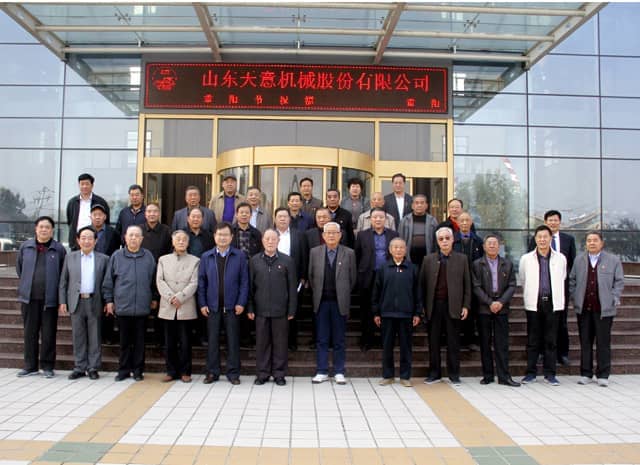 兗州區(qū)人大、政協(xié)領(lǐng)導(dǎo)蒞臨天意機械參觀考察
